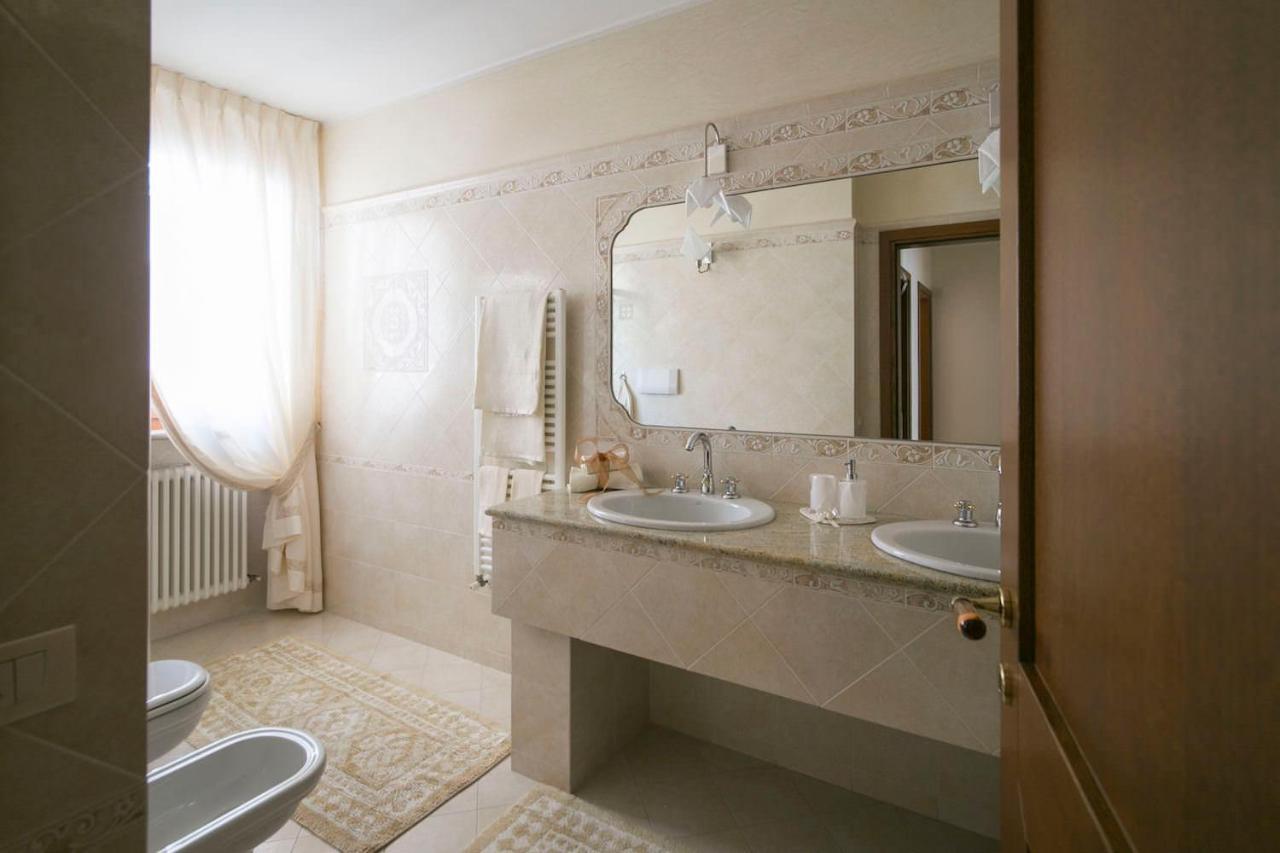 Double Room with Private External Bathroom